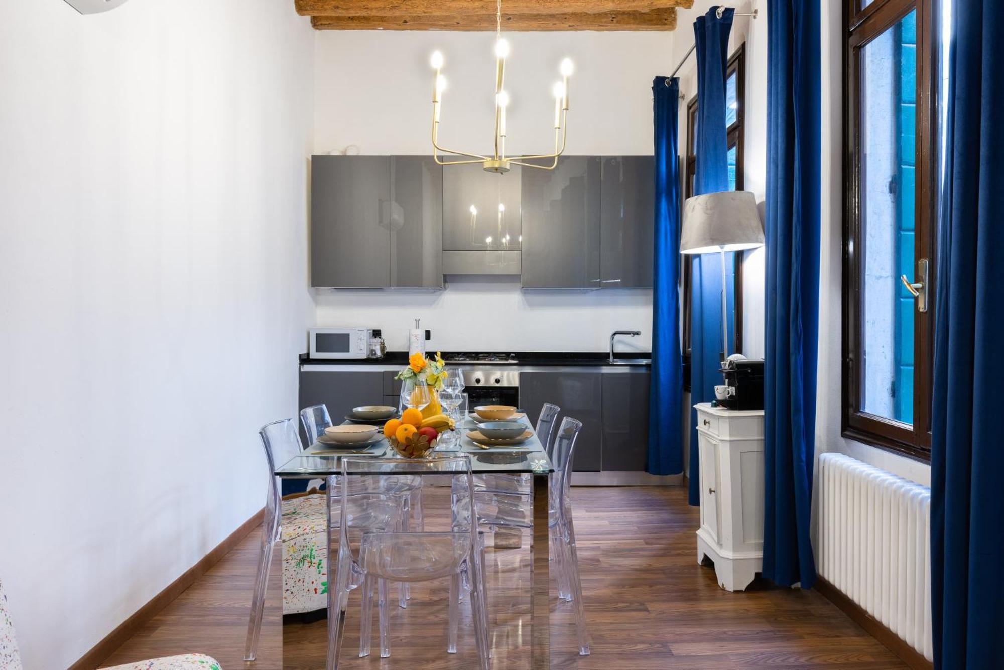 Apartament Luxsanstaeflat Wenecja